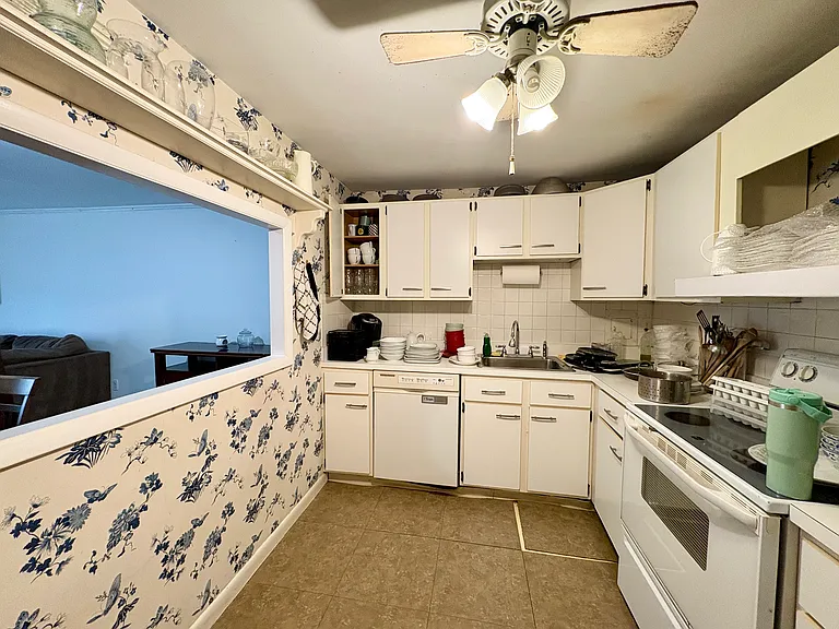 121 Tremont St #215 — Photo 7