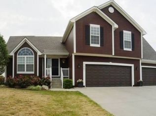 2401 SW Coldwater Cir, Lees Summit, MO 64082