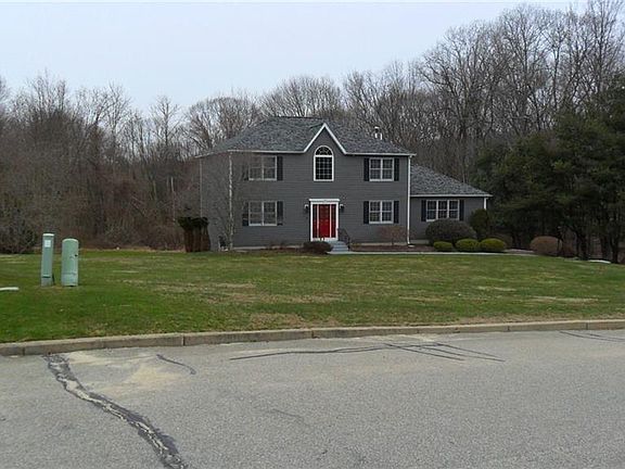 2nd image of 14 Connors Farm Dr