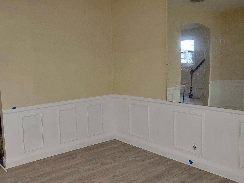 2nd image of 3706 Dennlyn Rd