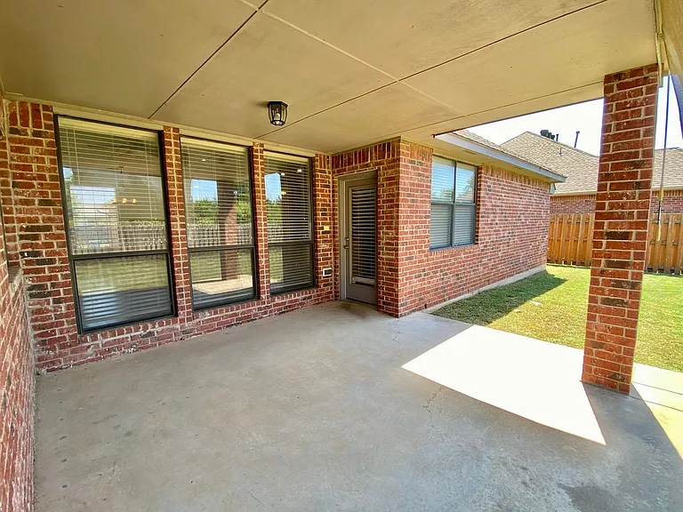 2225 Washita Trl — Photo 21