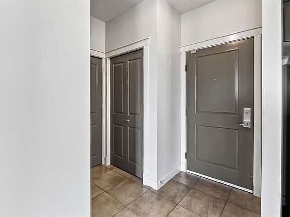 3rd image of 100 W Lakeway Blvd #324