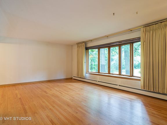 2nd image of 176 E Forest Ln