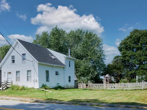 40 Beechwood Street, Thomaston, ME 04861