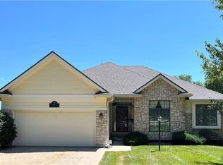 1103 N Leonard Rd, Saint Joseph, MO 64506