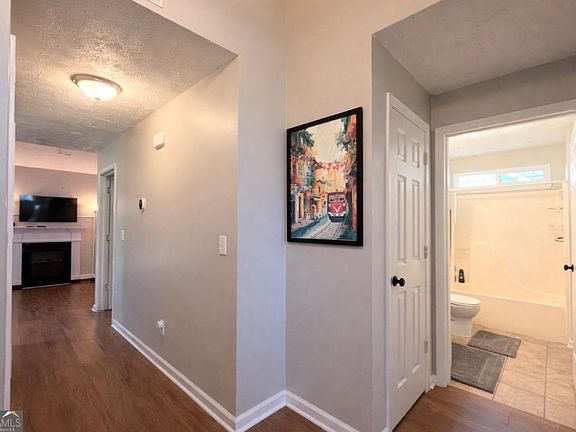 3rd image of 3804 Benjamin Ct SW