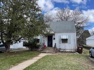 1012 S Independence Ave, Rockford, IL