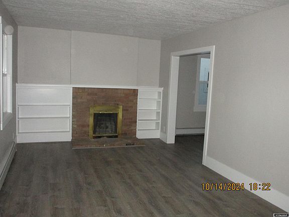 3rd image of 809 Young Ave