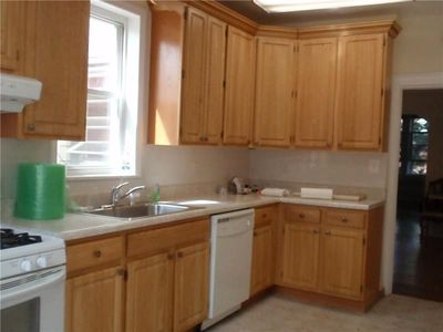 2565 99th St, Flushing, NY, 11369