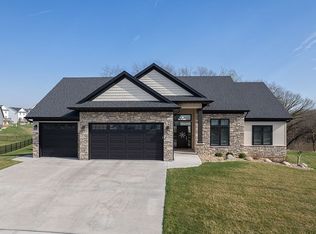 1273 Ava Cir, Iowa City, IA 52246