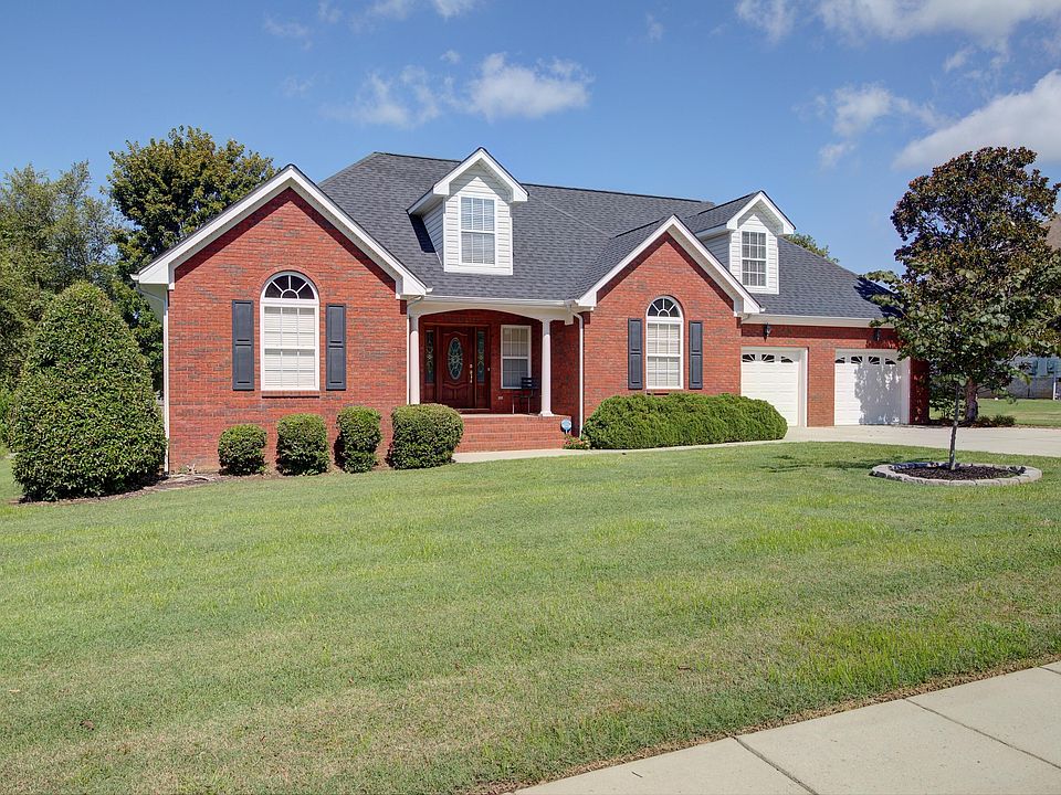 1st image of 599 Cardinal Rd