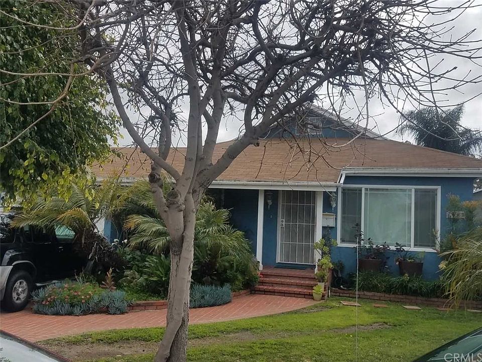 1st image of 3720 W 115th St