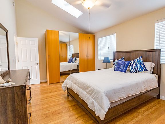 2nd image of 728 Redondo Ct