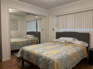 20014 Hemmingway St, Winnetka, CA 91306