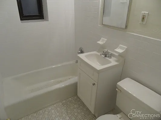 Rented by City Connections Realty | media 7