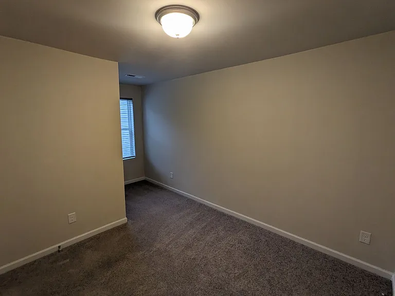 237 Century Dr — Photo 9