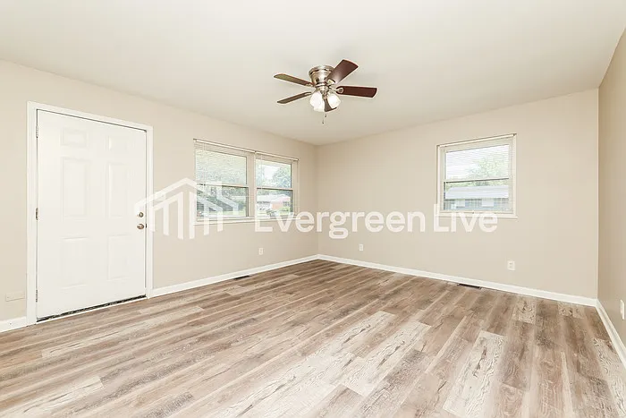 108 Candy Ln — Photo 7
