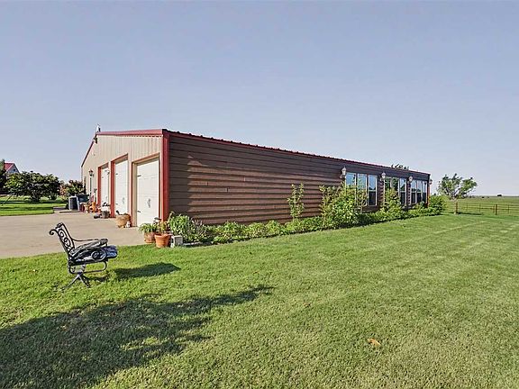 3rd image of 7574 N State Highway 65