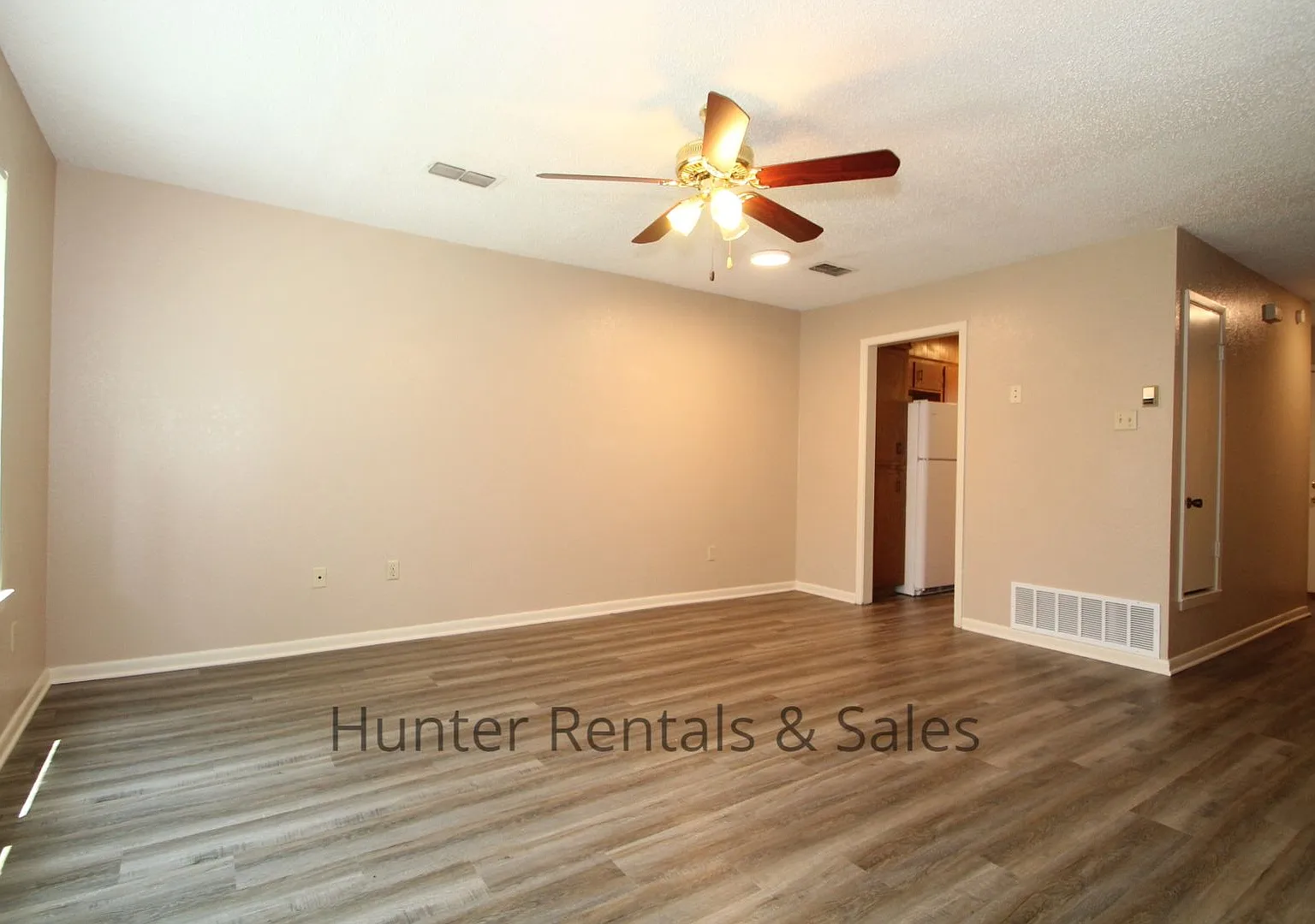 Rent Me! — Photo 4
