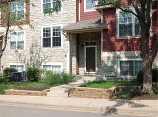 15829 W Robinson St, Overland Park, KS 66223