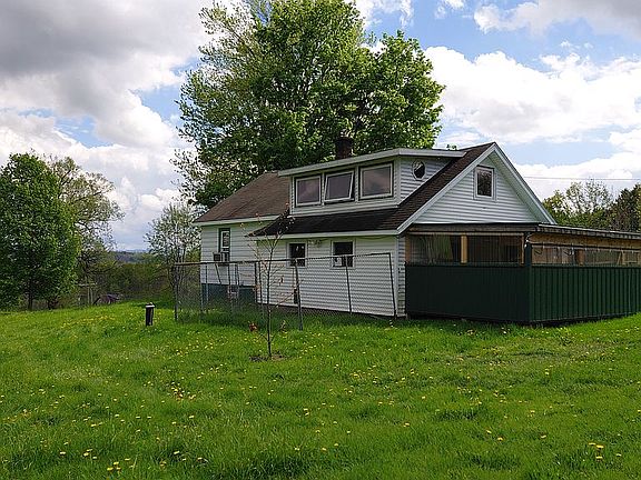 3rd image of 5742 Judd Rd