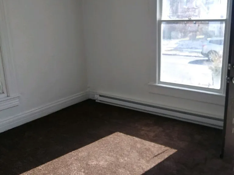 1024 W 5th St — Photo 7