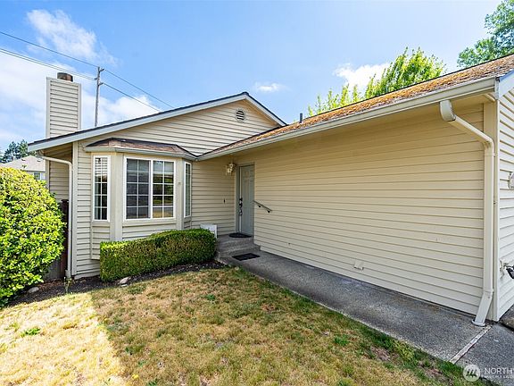 3rd image of 1010 SW 348th Place