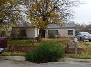 1401 Carmel St, Bakersfield, CA 93306