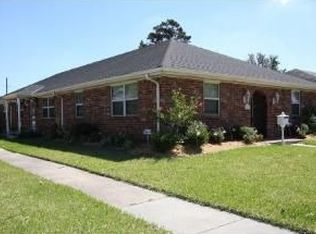 933 Oaklawn Dr, Metairie, LA 70005