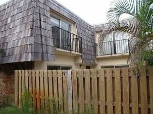 1st image of 530 SE 28th St