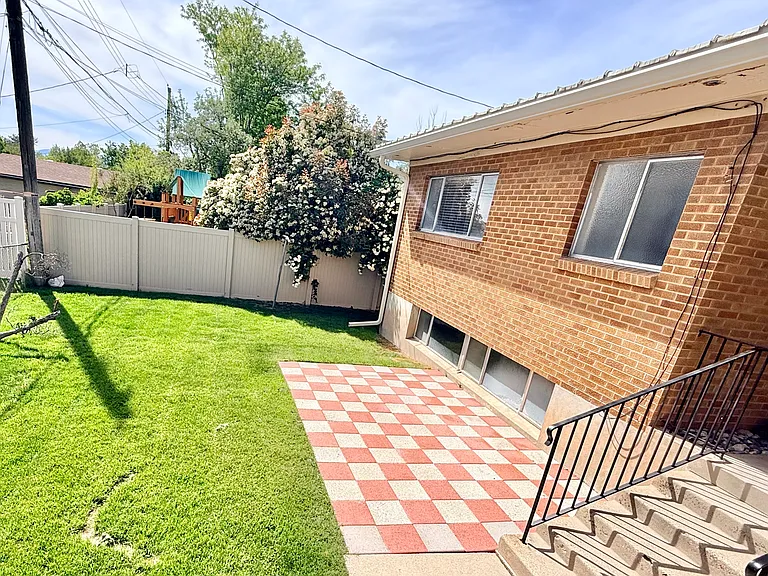 1634 S 2100 E — Photo 11