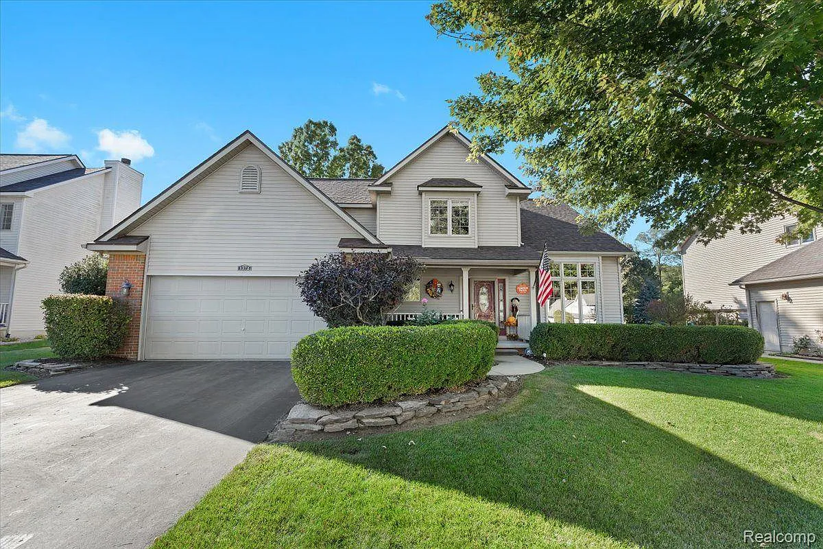 1372 Morning Mist Dr photo 1