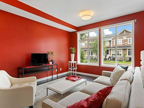 4th image of 351 W Monteith Dr SE #110