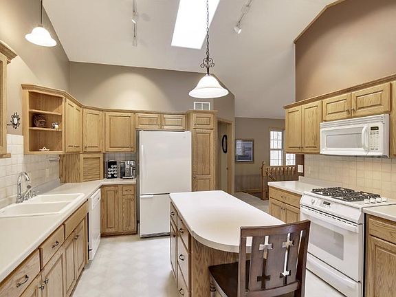 Gourmet style kitchen