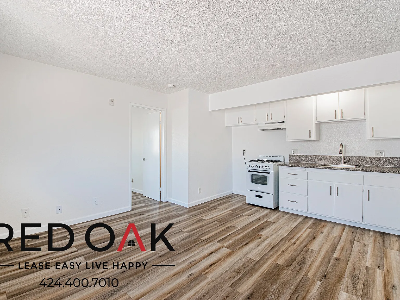 ~Low Deposit~ Open 1-Bed With Balcony, On-Site Laundry And Parking Included In The Heart Of Easts... — Photo 1