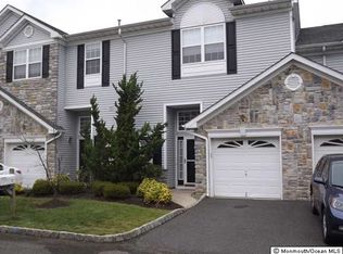 32 Capica Ct, Laurence Harbor, NJ 08879