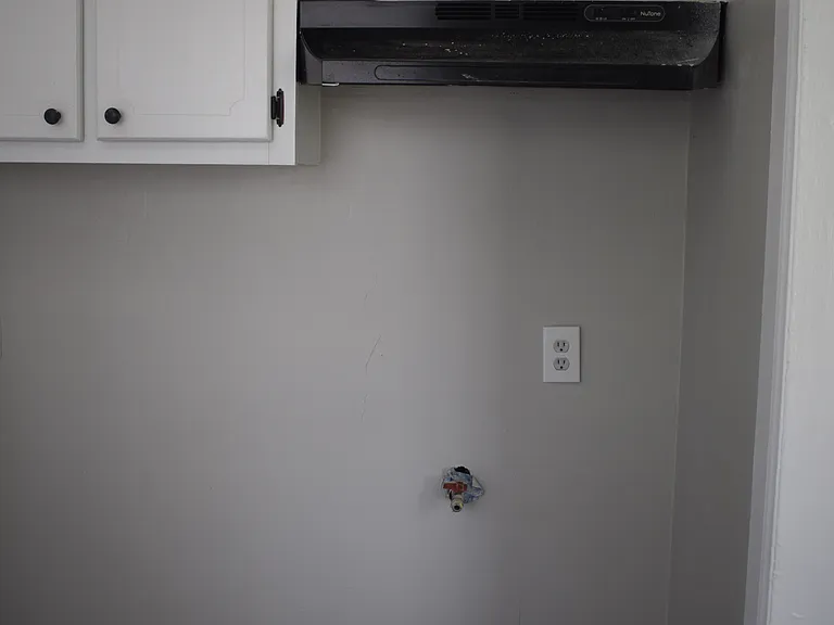 1166 W Lexington Cir — Photo 4