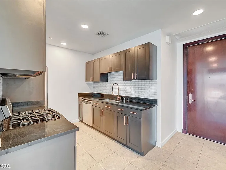 4575 Dean Martin Dr #602 — Photo 14