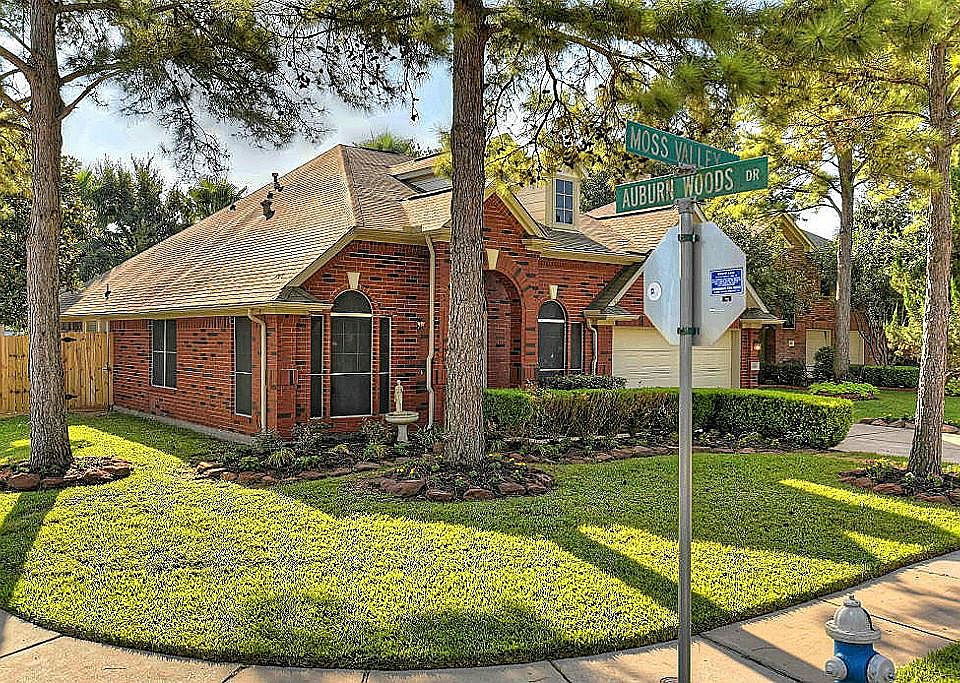 1st image of 14518 Moss Valley Dr