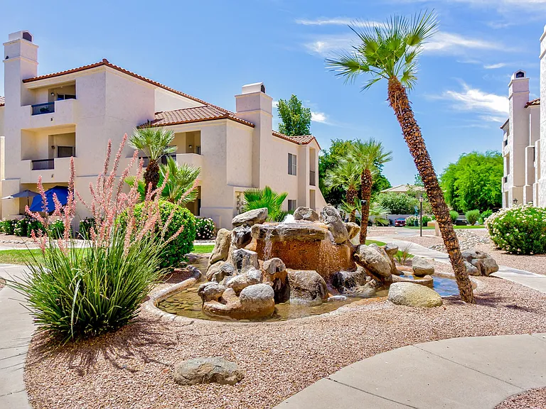 Ventana Apartments — Photo 7