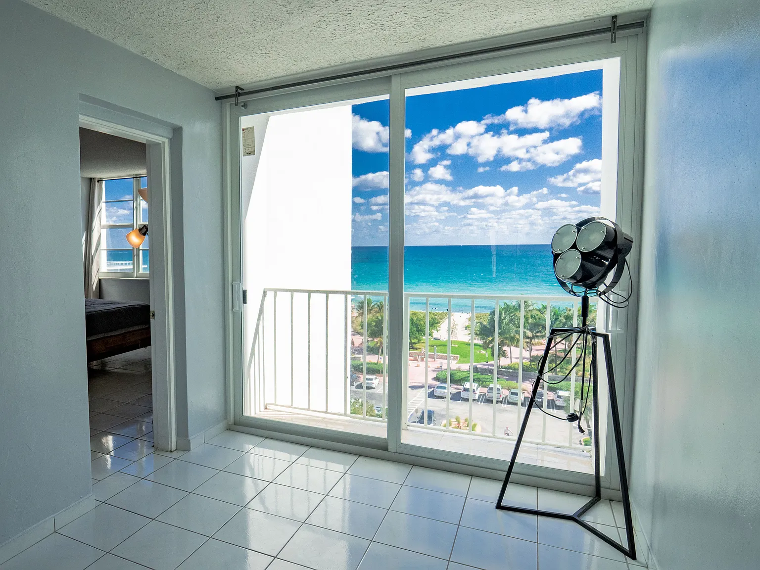 1 bed, 1100 sqft, $2,590 — Photo 2