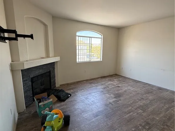 1830 N Buffalo Dr Unit 2096, Las Vegas, NV 89128