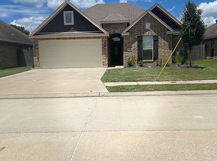 6855 Woodridge Dr, Lumberton, TX 77657