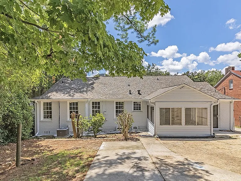 879 Nottingham Dr — Photo 22