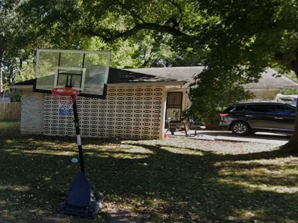 39 Hatfield Dr, Little Rock, AR 72209