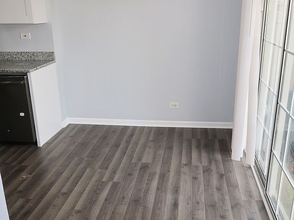5th image of 609 Kendall Ct #609