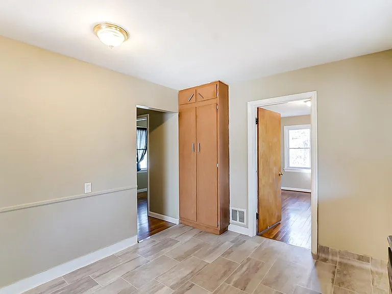 1908 Emerson Ave — Photo 10