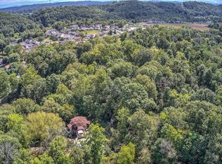 Windsor Forest Dr, Kingsport, TN 37663