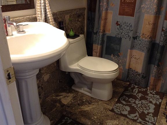2nd image of 1577 Parkland Way