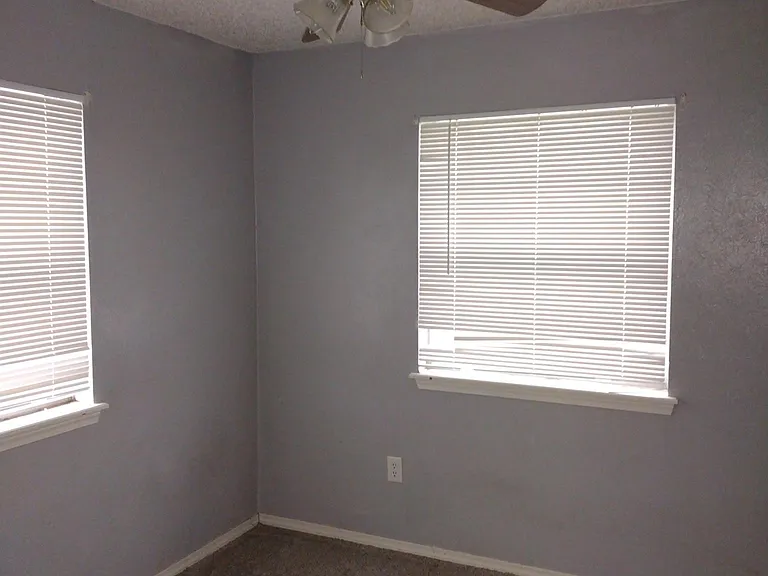4203 SW Summit Ave — Photo 9